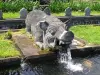  Product image 5 of the product “balinese pig as water game made of riverstone. ”